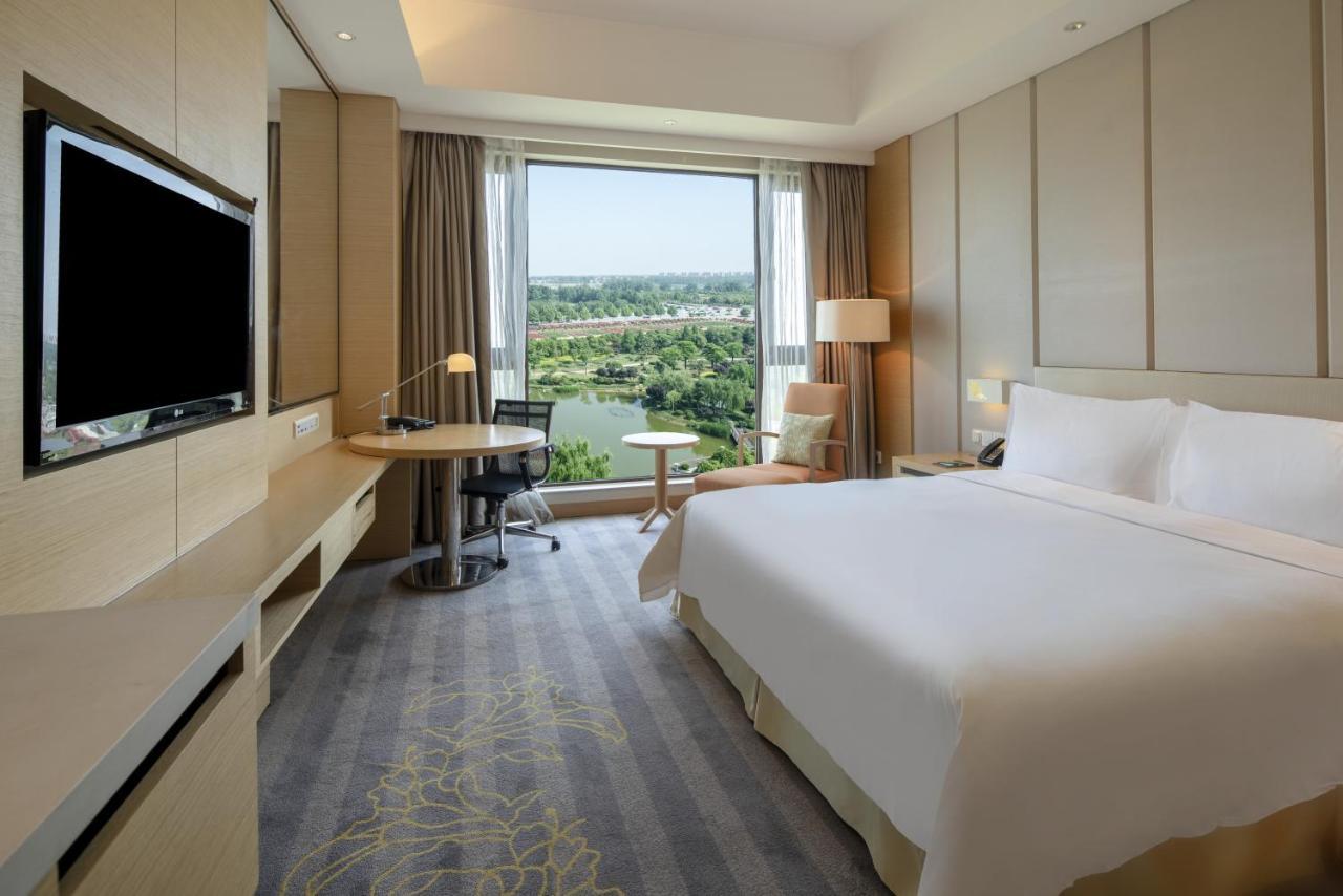Holiday Inn Nanyang By Ihg Экстерьер фото