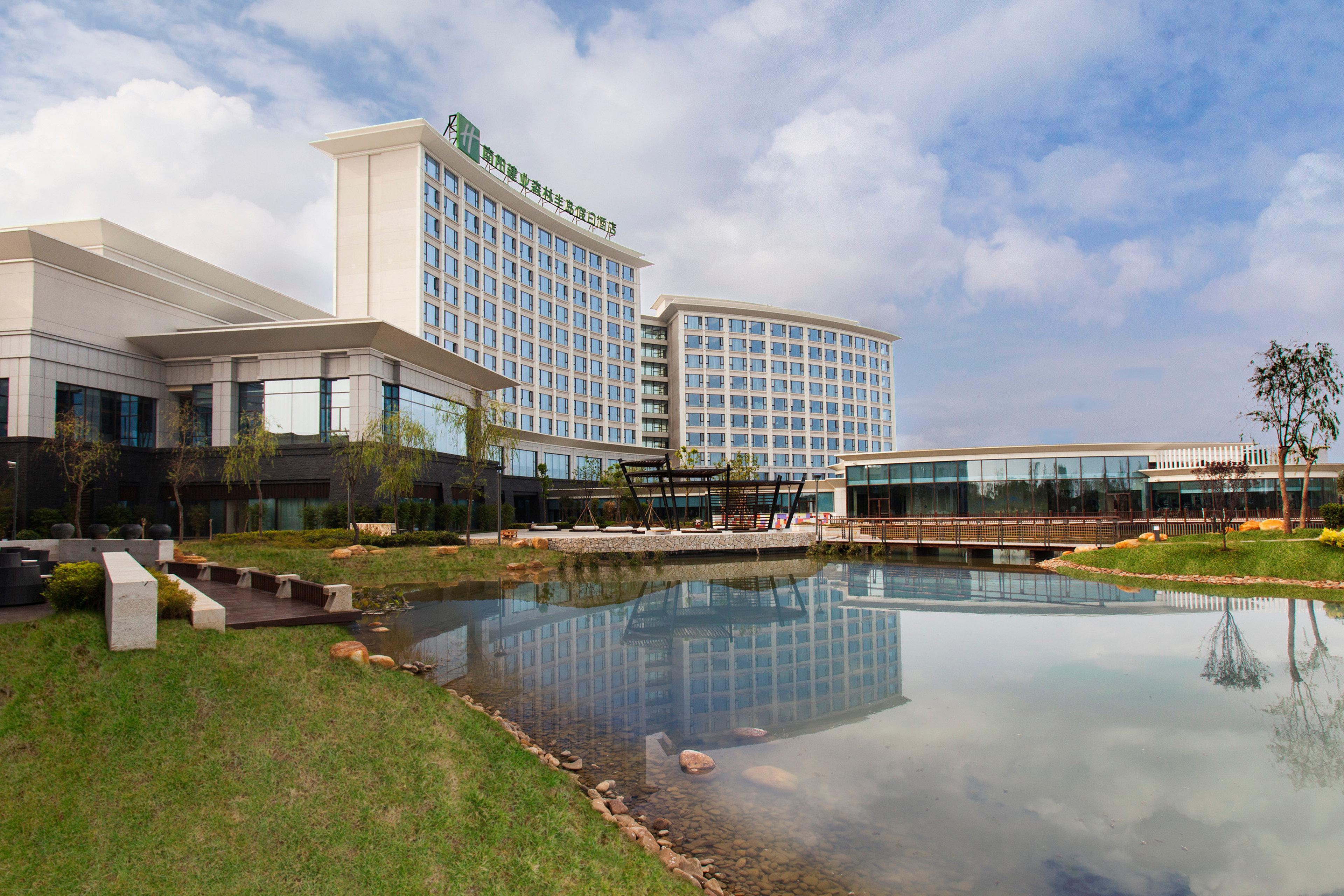 Holiday Inn Nanyang By Ihg Экстерьер фото