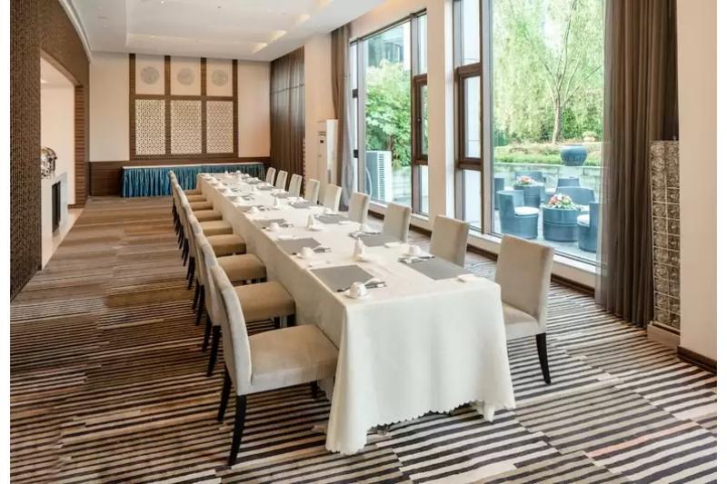 Holiday Inn Nanyang By Ihg Экстерьер фото